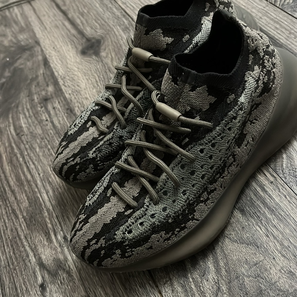 Yeezy boost 380
